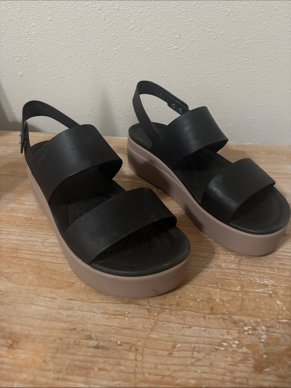 CROCS Brooklyn Black Platform Sandals with Beige Sole